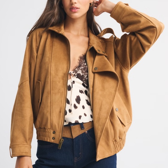 Abercrombie Vegan Leather Oversized Bomber Jacket Size M - Picture 11 of 13